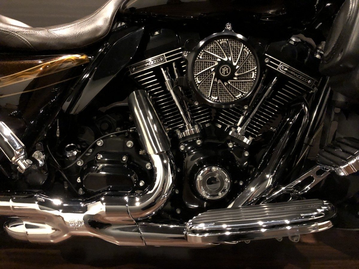 FLTRXSE 1800 CVO ロードグライドカスタム インジェクション イメージ4