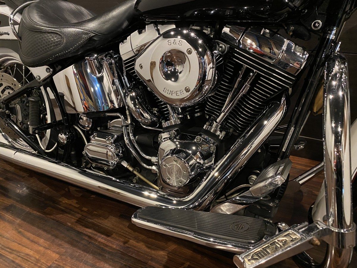 FLSTN 1450 ソフティルデラックス 最終キャブ イメージ4