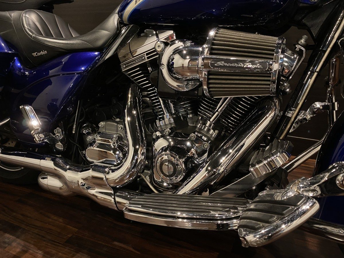 FLHXSE 1800 CVO ストリートグライド インジェクション イメージ4