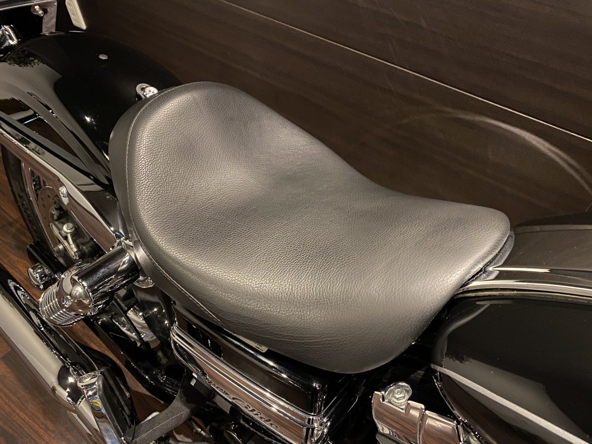 FXDC 1580 ダイナ スーパーグライドカスタム インジェクション イメージ7