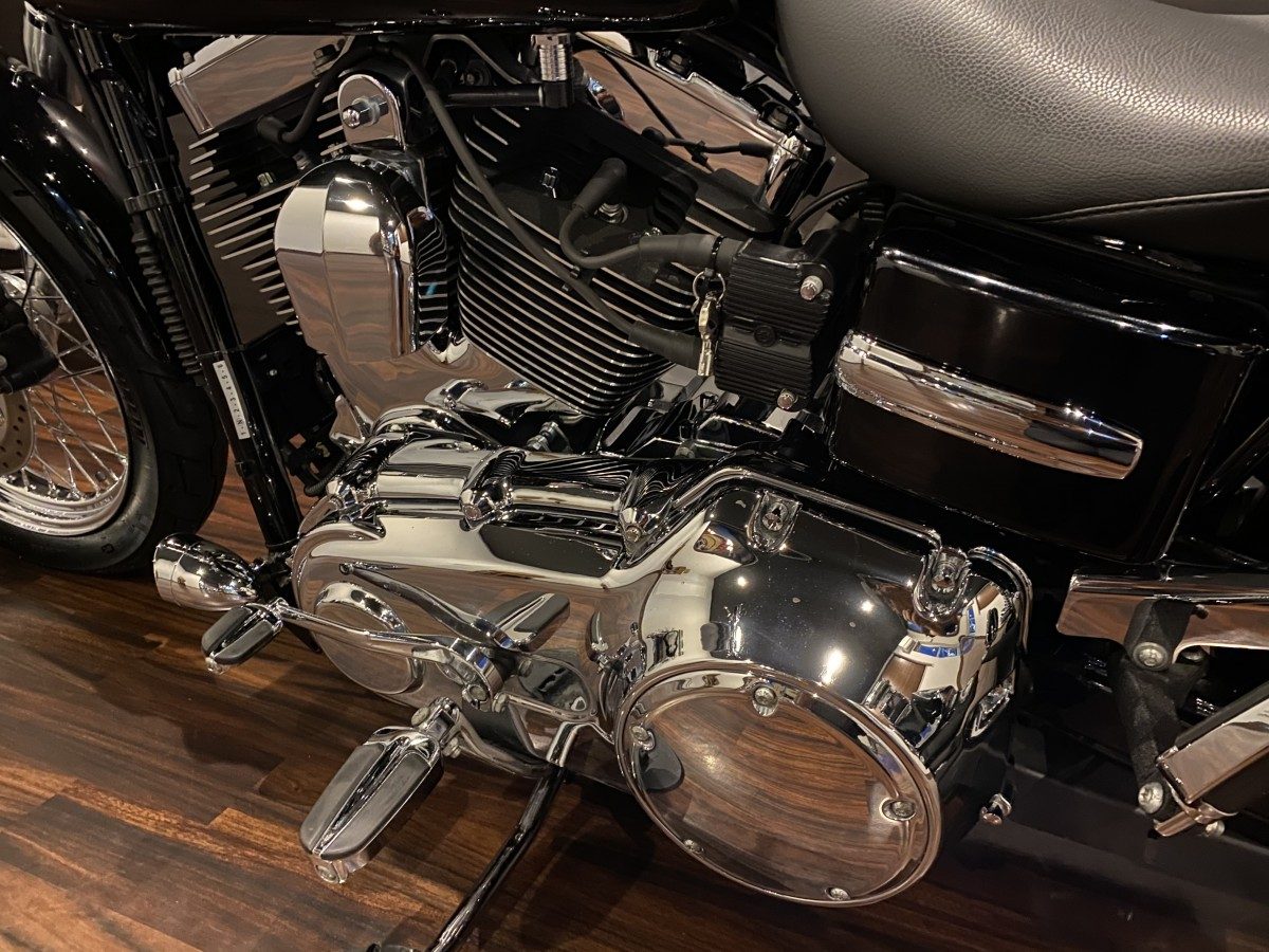 FXDC 1580 ダイナ スーパーグライドカスタム インジェクション イメージ8