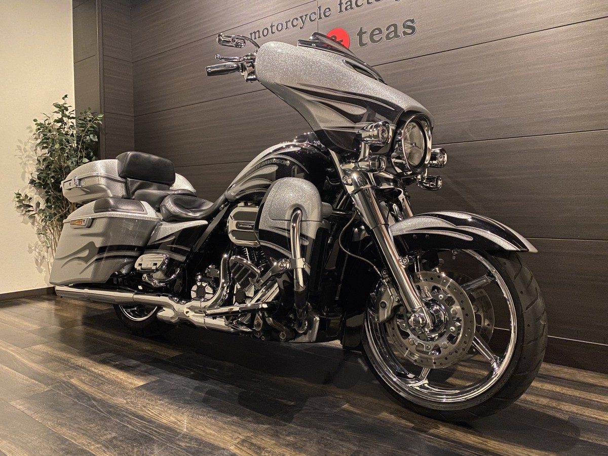 FLHXSE 1800 CVO ストリートグライド ツーリング TC110 インジェクション イメージ2