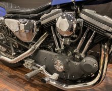 XL883R スポーツスター 100周年モデル キャブ サムネイル4