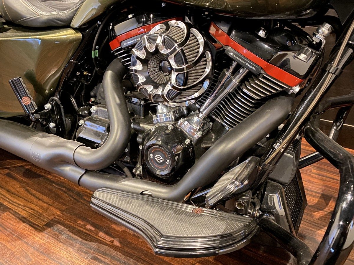 FLTRXSE 1920 CVO ロードグライド ツーリング M8 インジェクション イメージ5