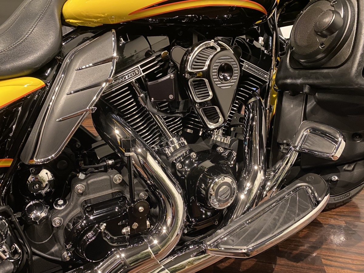 FLHXSE 1800 CVO ストリートグライド ツーリング TC110 インジェクション イメージ4