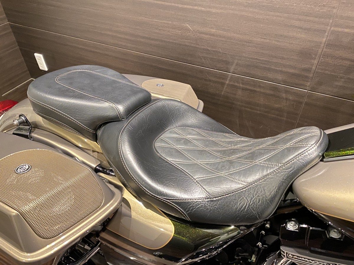 FLTRXSE2 CVO 1800 ロードグライドスペシャル ツーリング TC110 インジェクション イメージ7