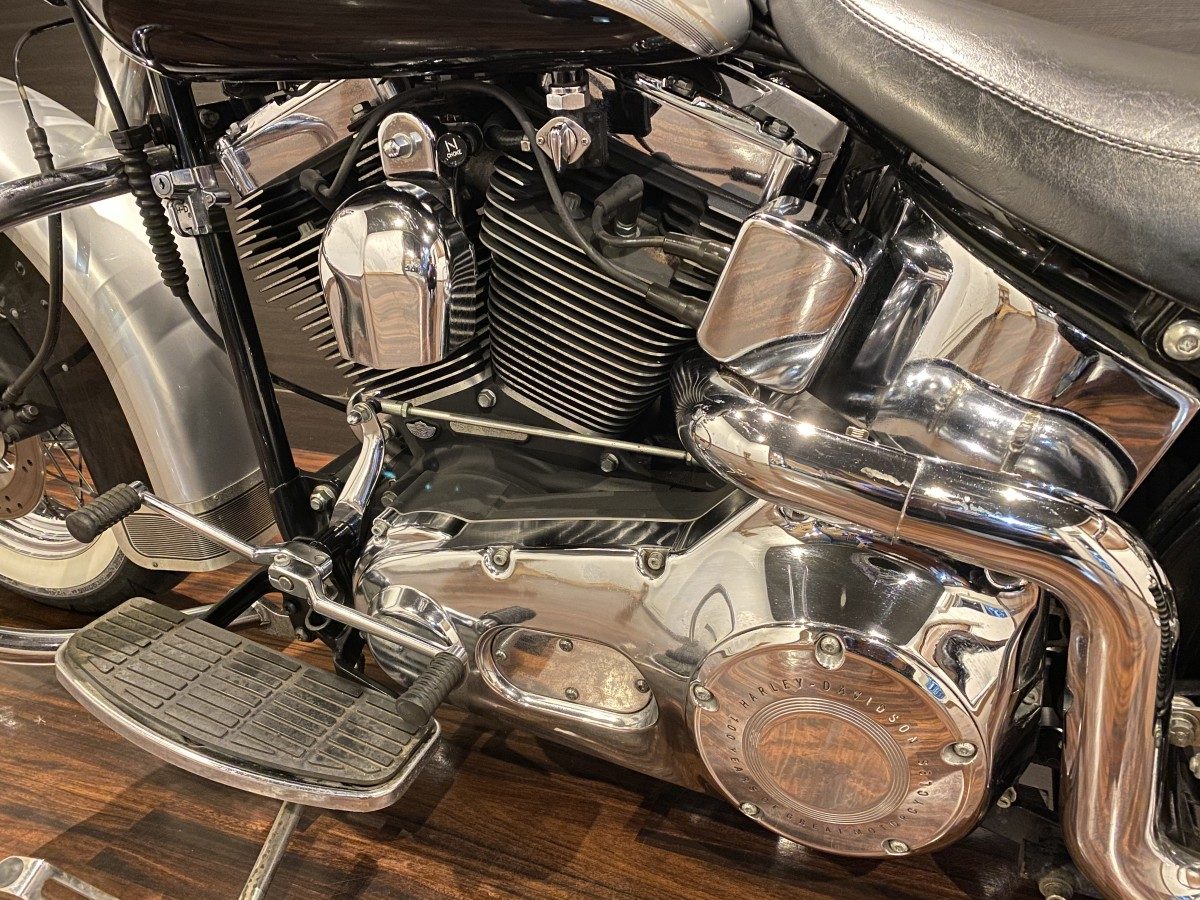 FLSTC 1450 ソフテイル ヘリテイジ クラシック100周年モデル TC88 キャブ イメージ11