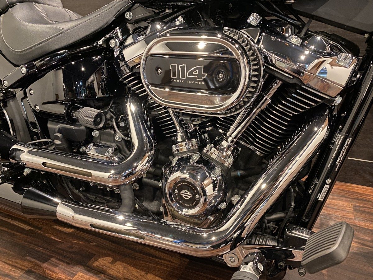 FXBRS 1870 ブレイクアウト M8 インジェクション イメージ4