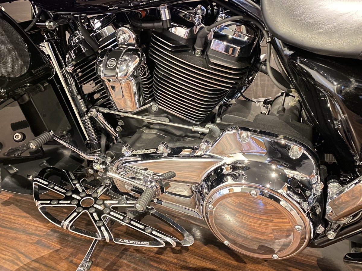 FLHXS 1750 ストリートグライド スペシャル ツーリング M8 107 インジェクション イメージ11