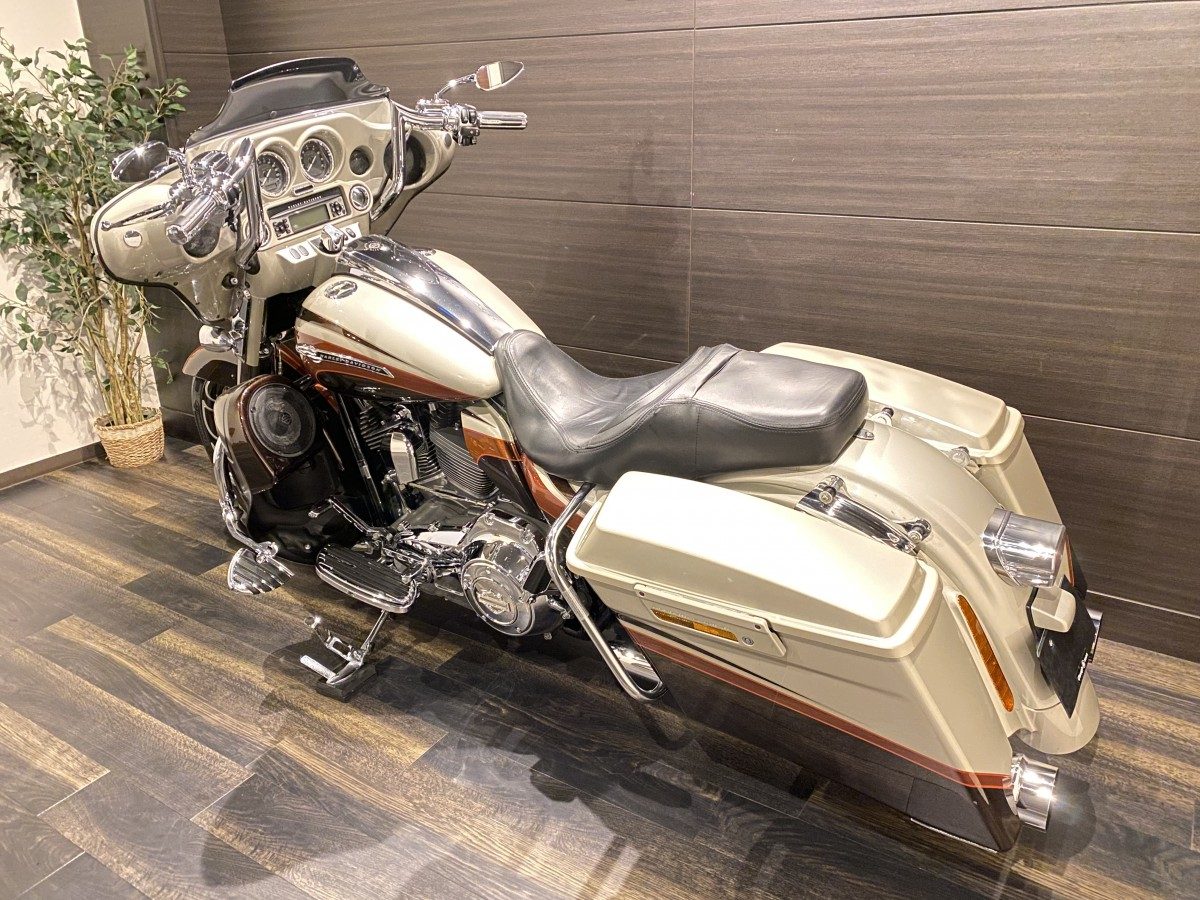 FLHXSE2 CVO 1800 ストリートグライド ツーリング TC110 インジェクション イメージ10