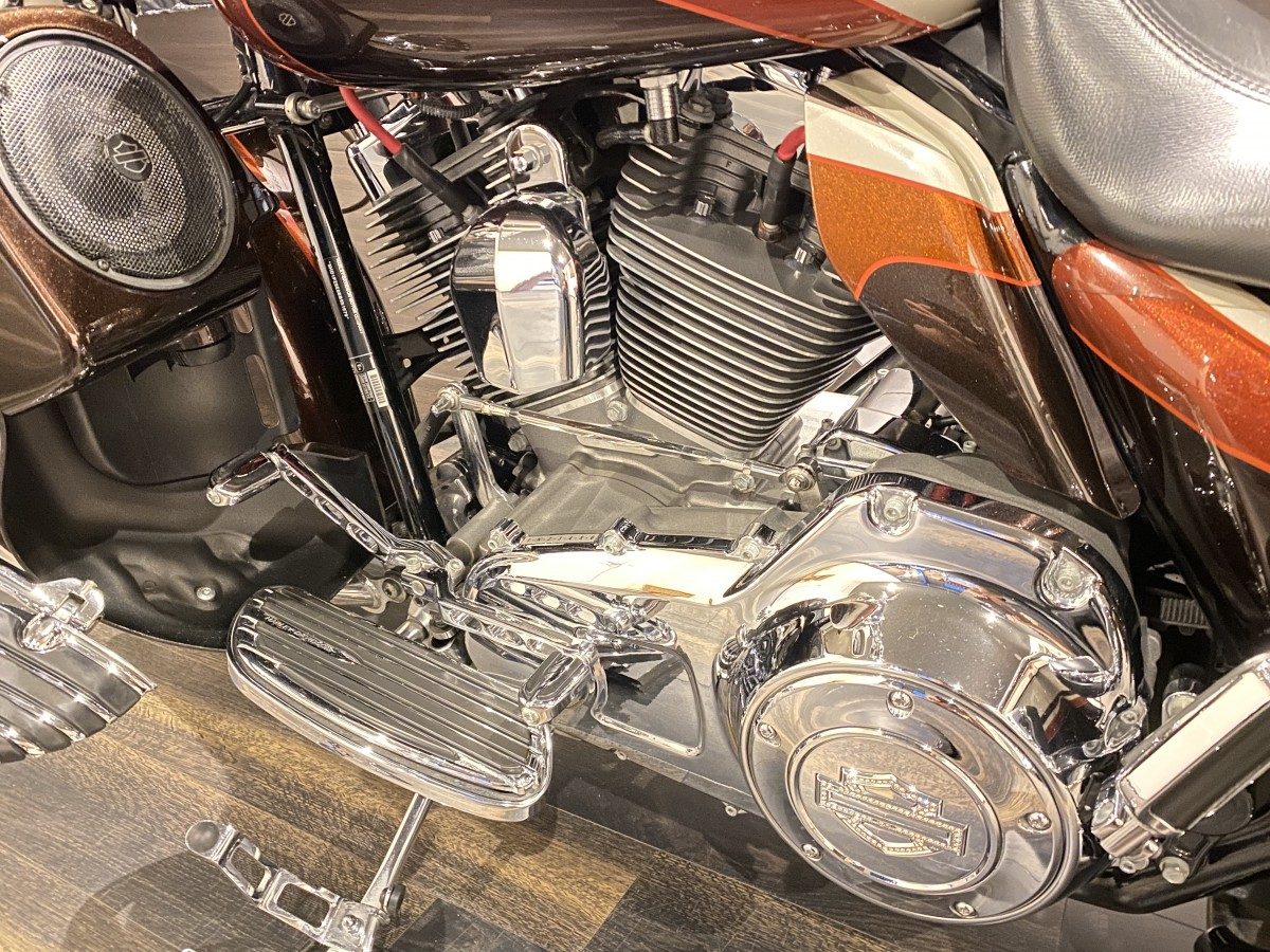 FLHXSE2 CVO 1800 ストリートグライド ツーリング TC110 インジェクション イメージ11