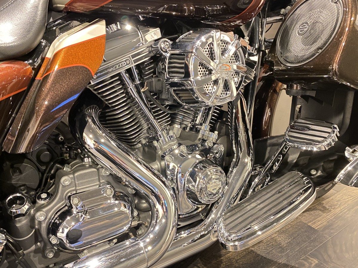 FLHXSE2 CVO 1800 ストリートグライド ツーリング TC110 インジェクション イメージ4