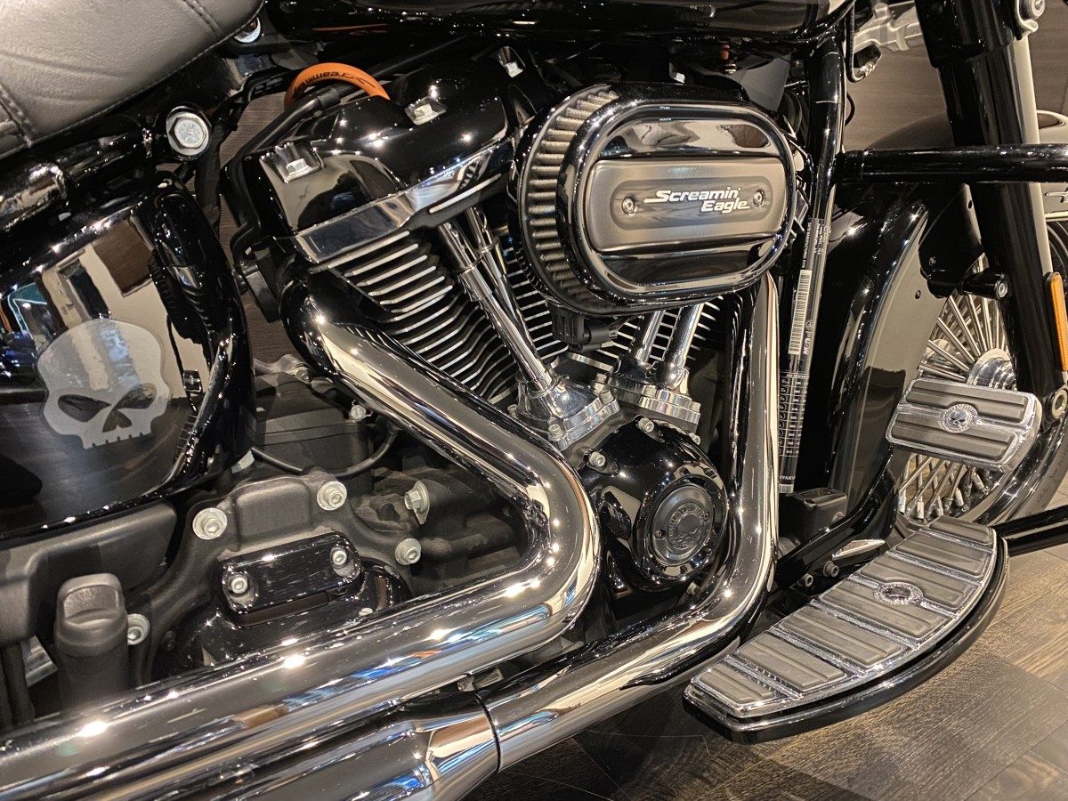 FLHC 1750 ソフテイル ヘリテイジ クラシック M8 インジェクション イメージ4