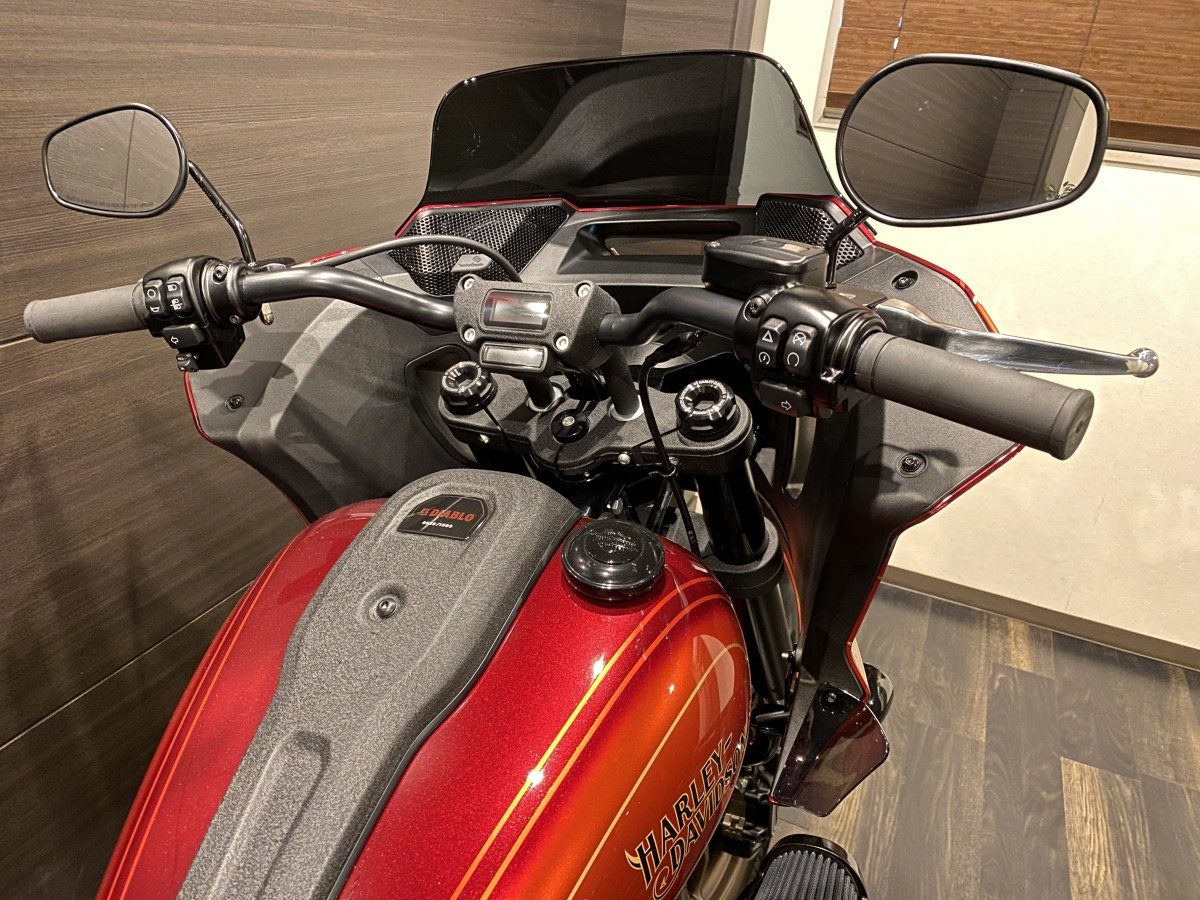 FXRST 1920 ローライダー エル・ディアブロ ソフテイル M8117 インジェクション イメージ7