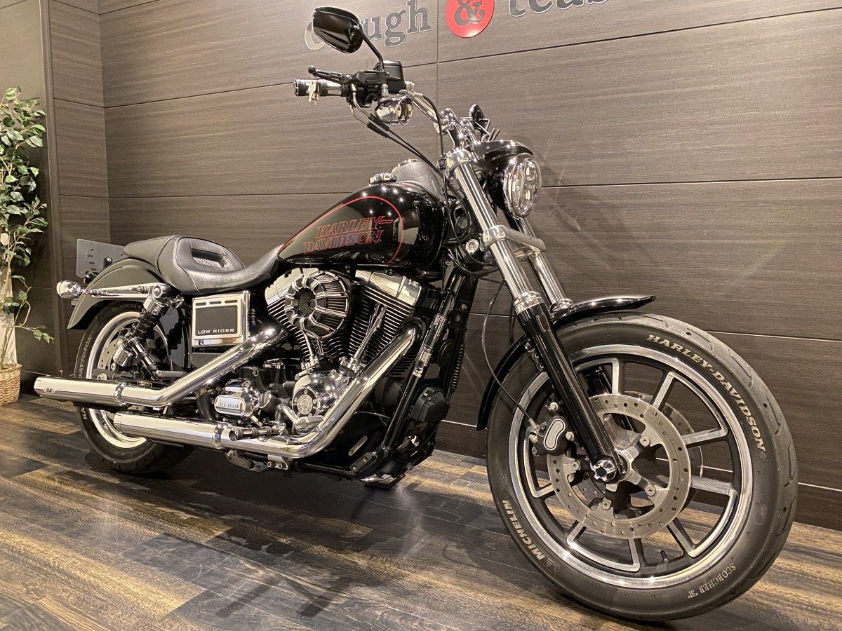 ハーレー2015年ダイナローライダーヘッドライト