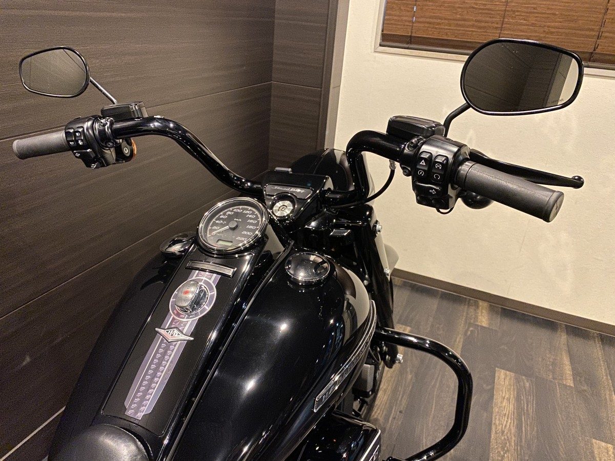 FLHRXS 1750 ロードキング スペシャル ツーリング M8 107 インジェクション イメージ6