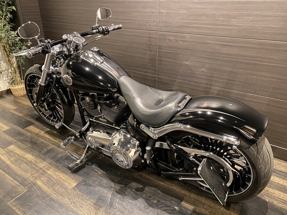 FXSB 1580 ブレイクアウト ソフテイル TC96 インジェクション イメージ11