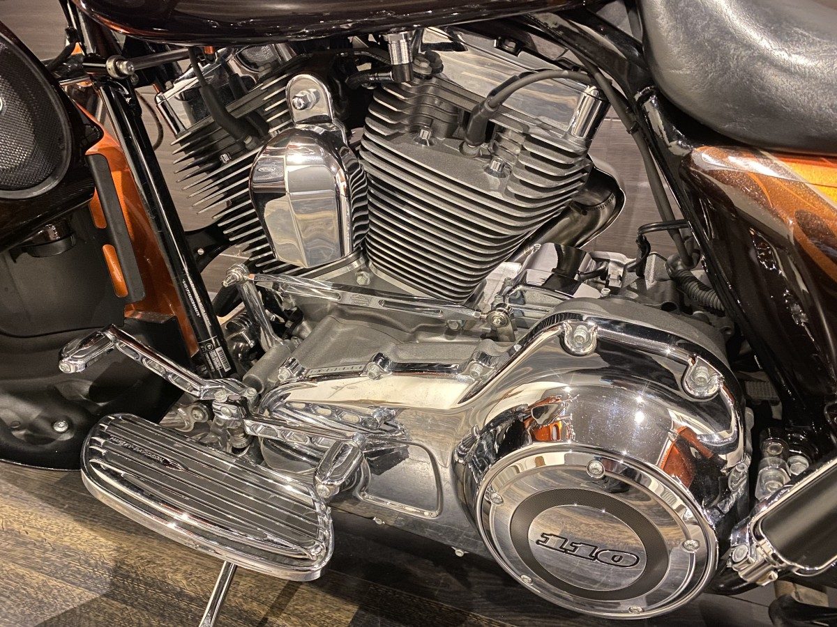 2012年 FLHXSE CVO 1800 ストリート グライド TC110 インジェクション