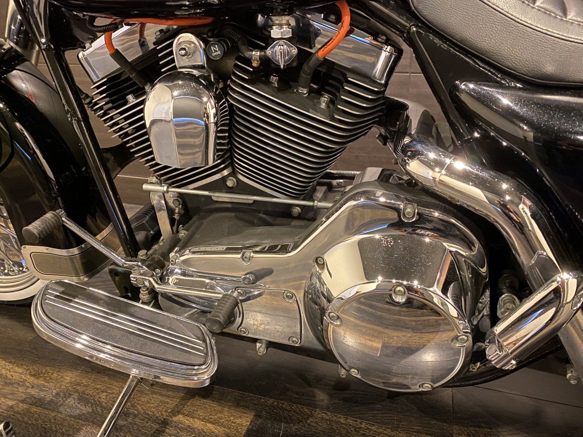 ハーレー 純正 2005年FLHRSデタッチャブル スクリーン ロードキング