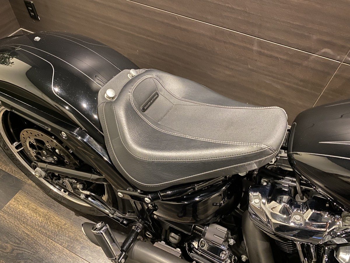 FXBRS 1870 ブレイクアウト ソフテイル M8 114 インジェクション イメージ8