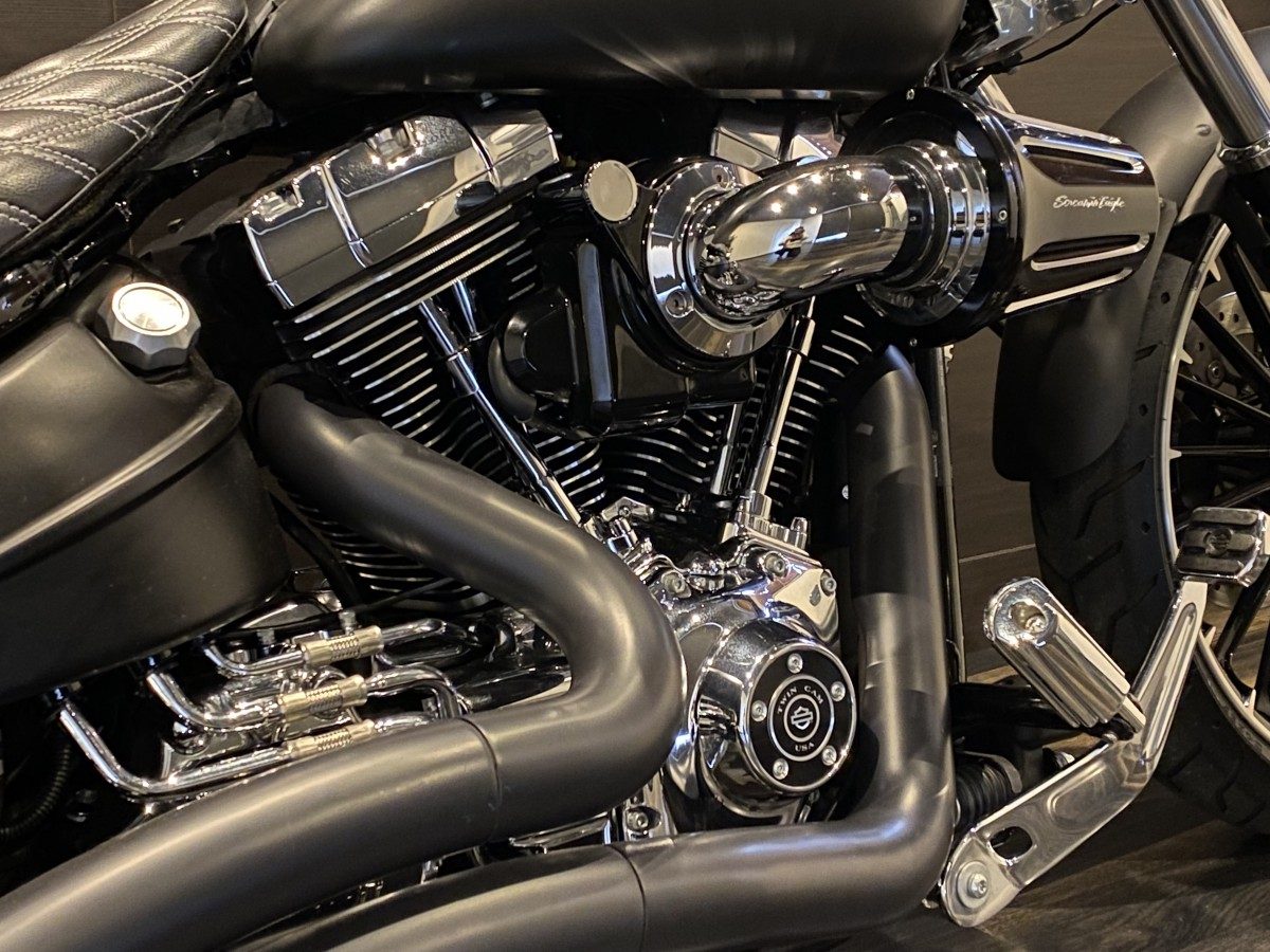 FXSB 1690 ブレイクアウト ソフテイル TC103 インジェクション イメージ4