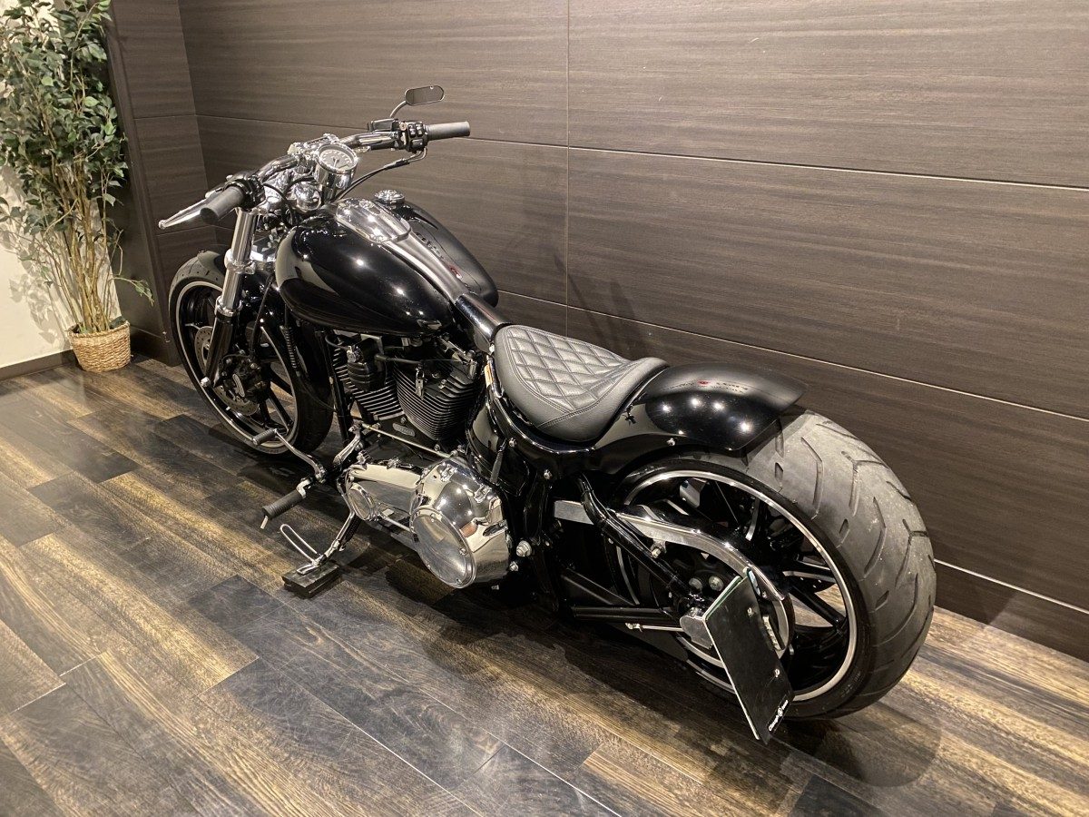 FXSB 1580 ブレイクアウト ソフテイル TC96 インジェクション イメージ11