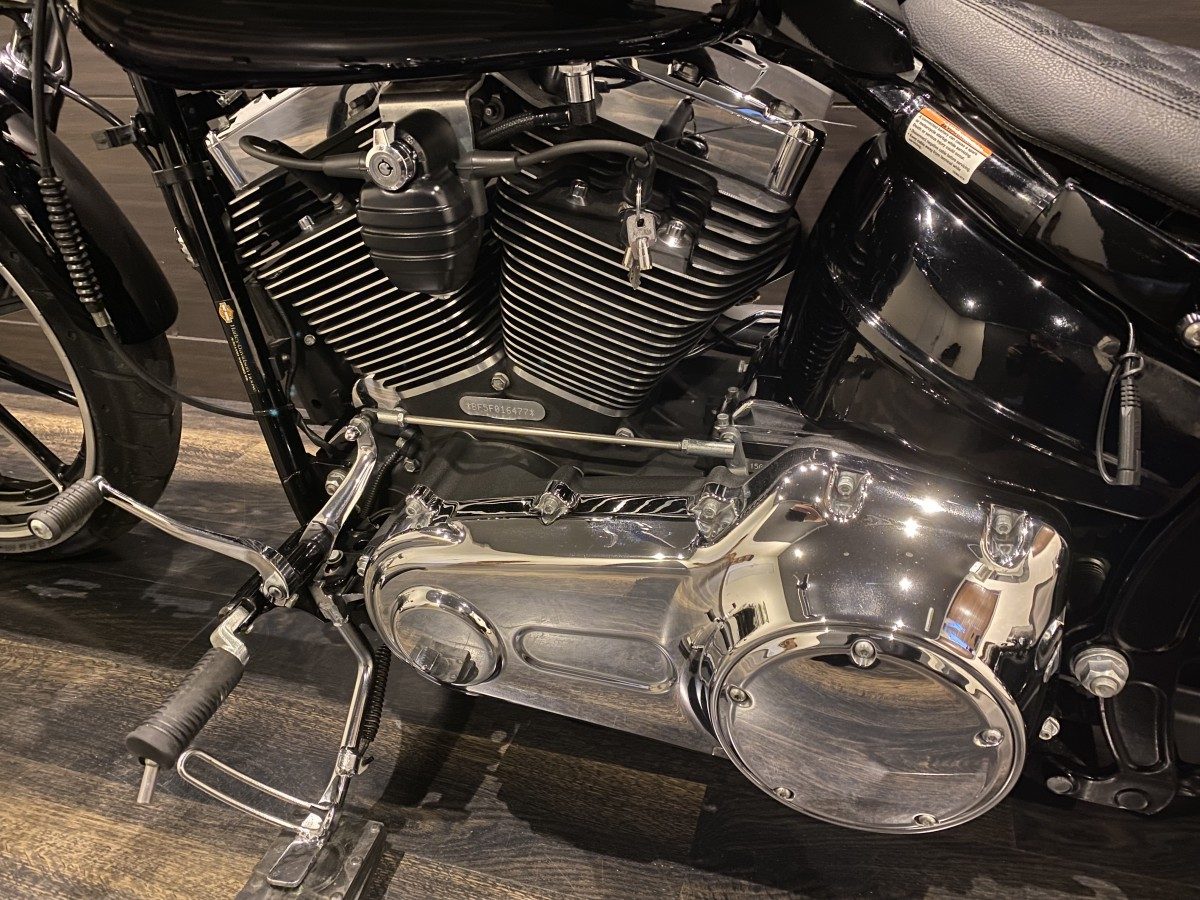 FXSB 1580 ブレイクアウト ソフテイル TC96 インジェクション イメージ12