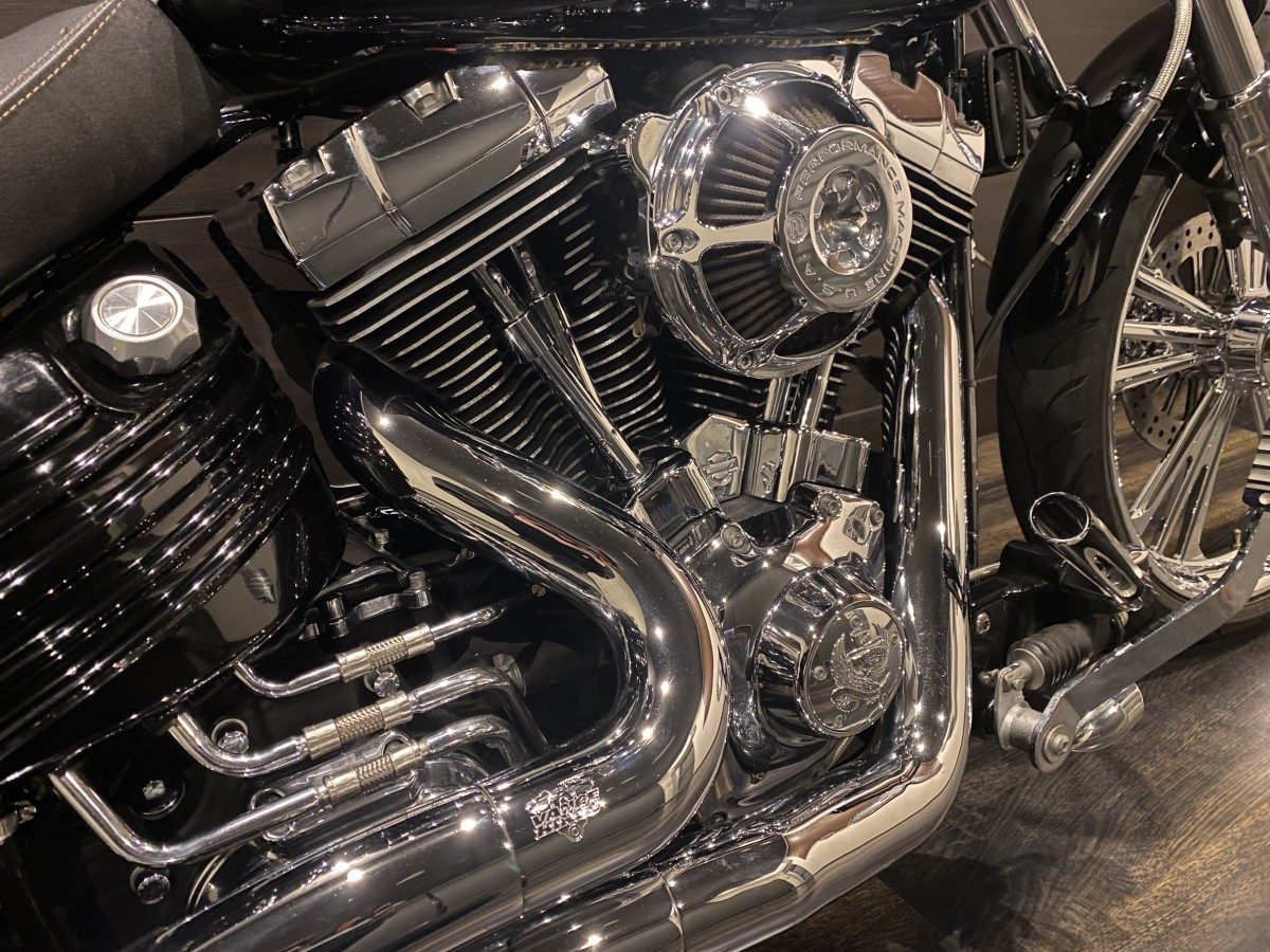 FXCWC 1580 ロッカーC ソフテイル TC96 インジェクション イメージ4