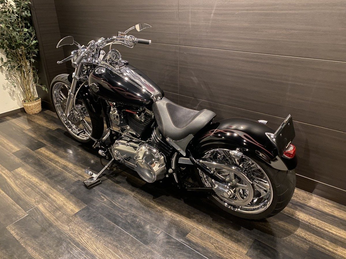 FXCWC 1580 ロッカーC ソフテイル TC96 インジェクション イメージ11