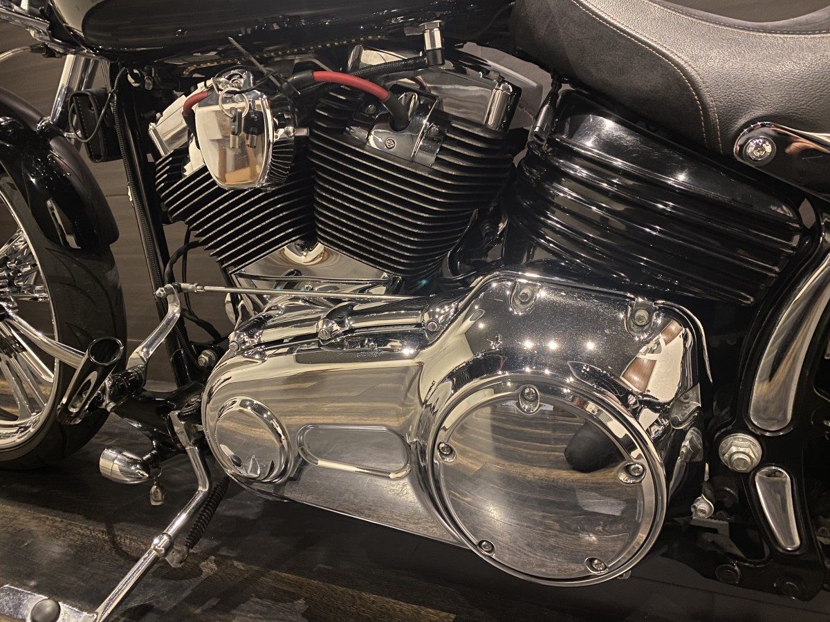 FXCWC 1580 ロッカーC ソフテイル TC96 インジェクション イメージ12