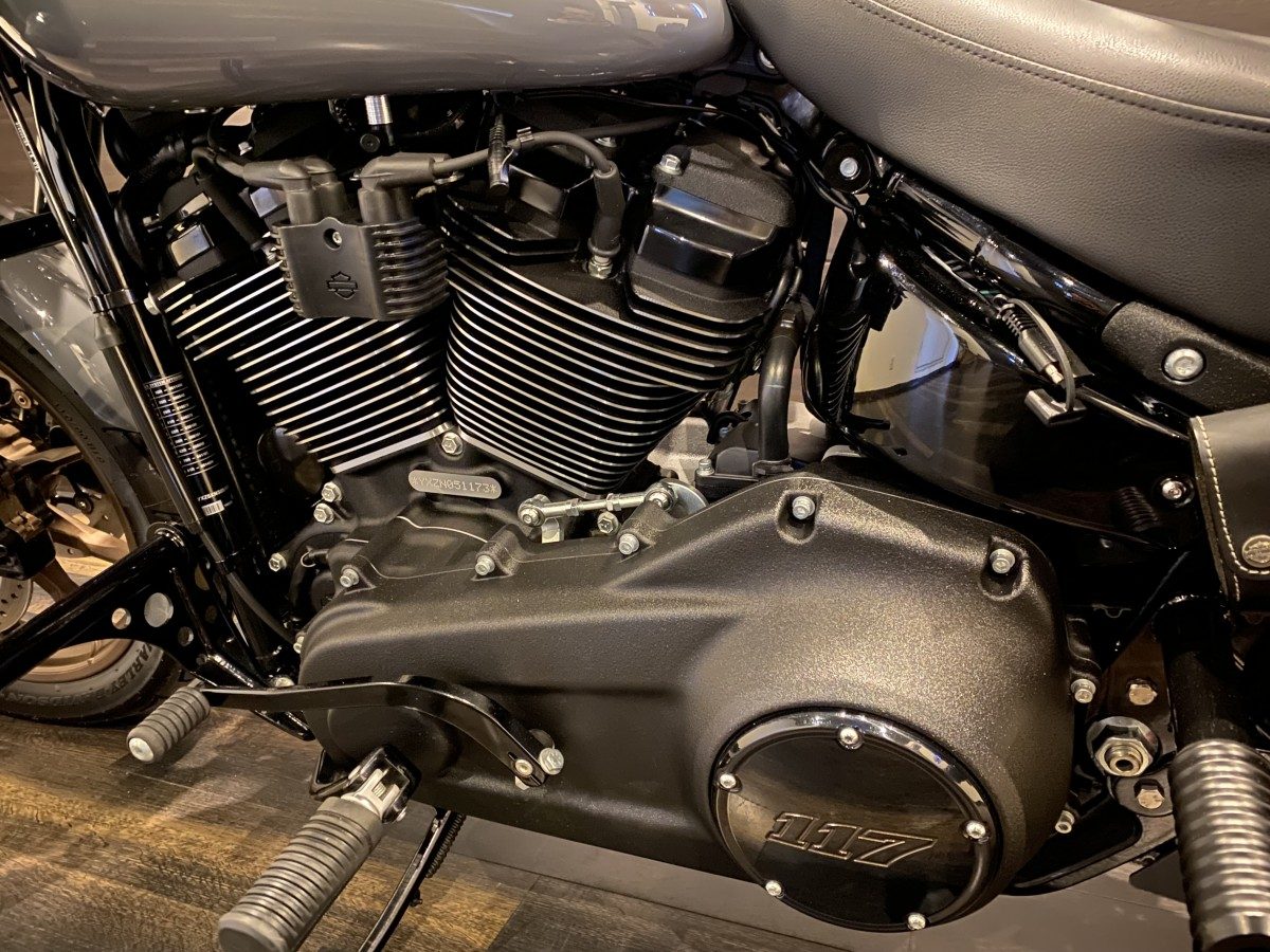 FXLRST 1920 ローライダーST ソフテイル M8 117 インジェクション イメージ12