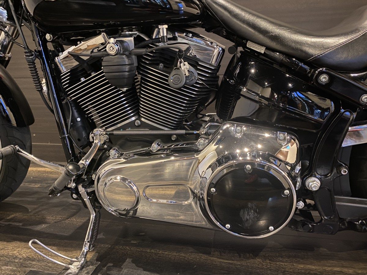 FXSB 1580 ブレイクアウト ソフテイル TC96 インジェクション イメージ12