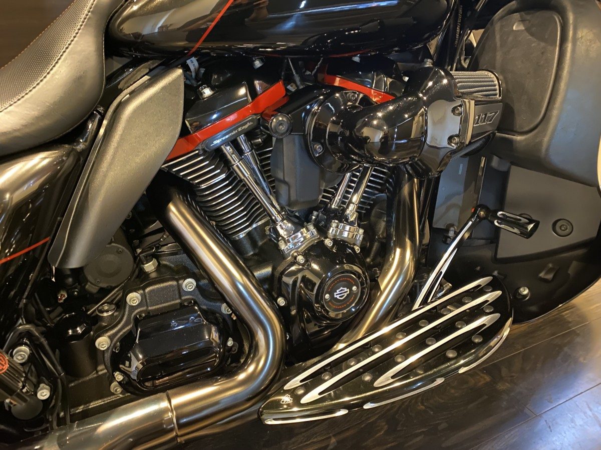 FLTRXSE CVO 1920 ロードグライド ツーリング M8 117 インジェクション イメージ4