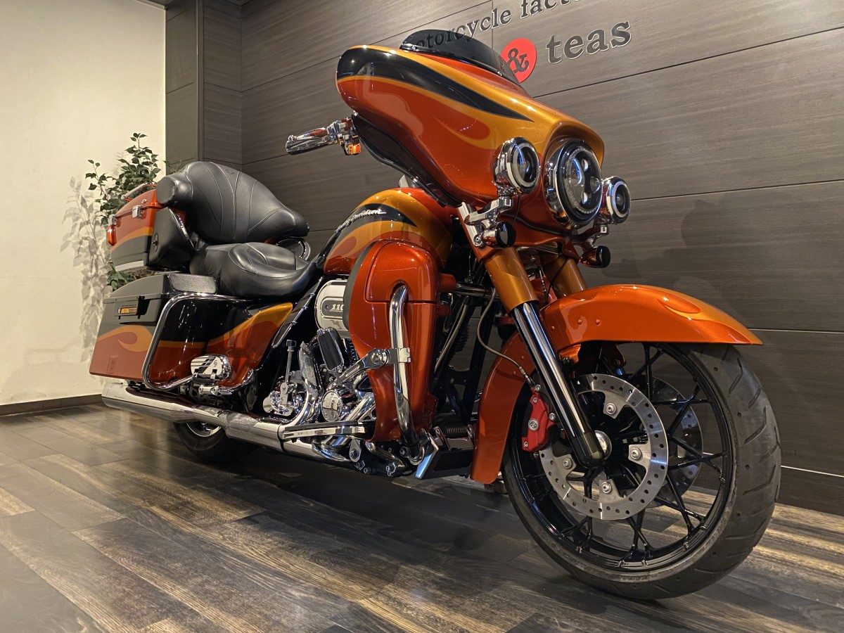 FLHTCUSE CVO 1800 ウルトラクラシック ツーリング TC110 インジェクション イメージ2