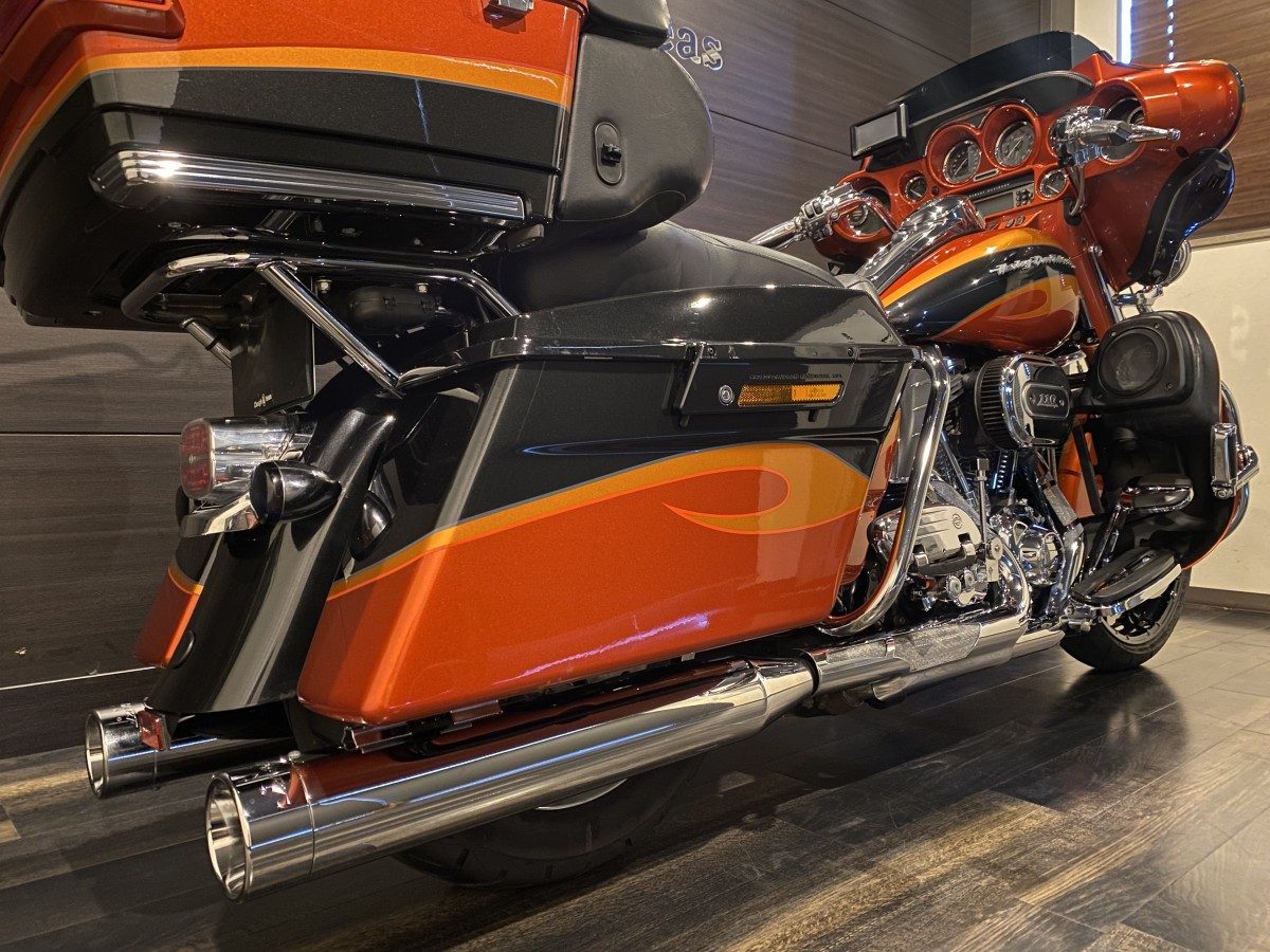 FLHTCUSE CVO 1800 ウルトラクラシック ツーリング TC110 インジェクション イメージ8