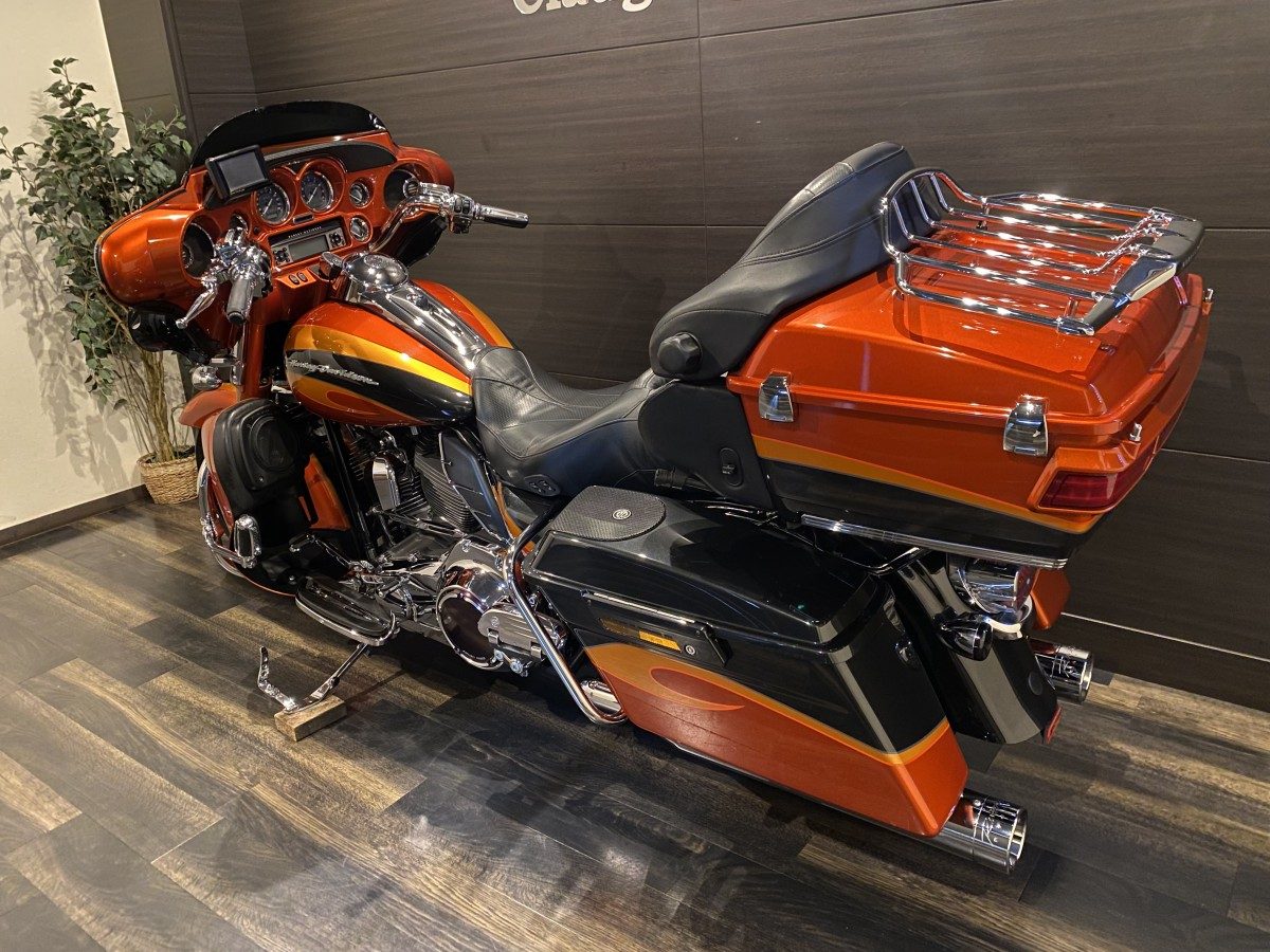 FLHTCUSE CVO 1800 ウルトラクラシック ツーリング TC110 インジェクション イメージ11