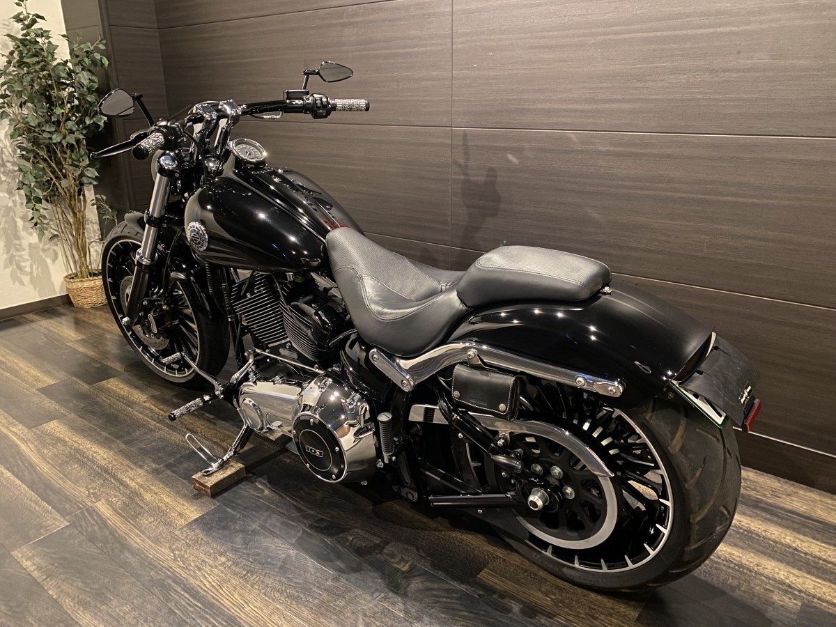 FXSB 1690 ブレイクアウト ソフテイル TC103 インジェクション イメージ11