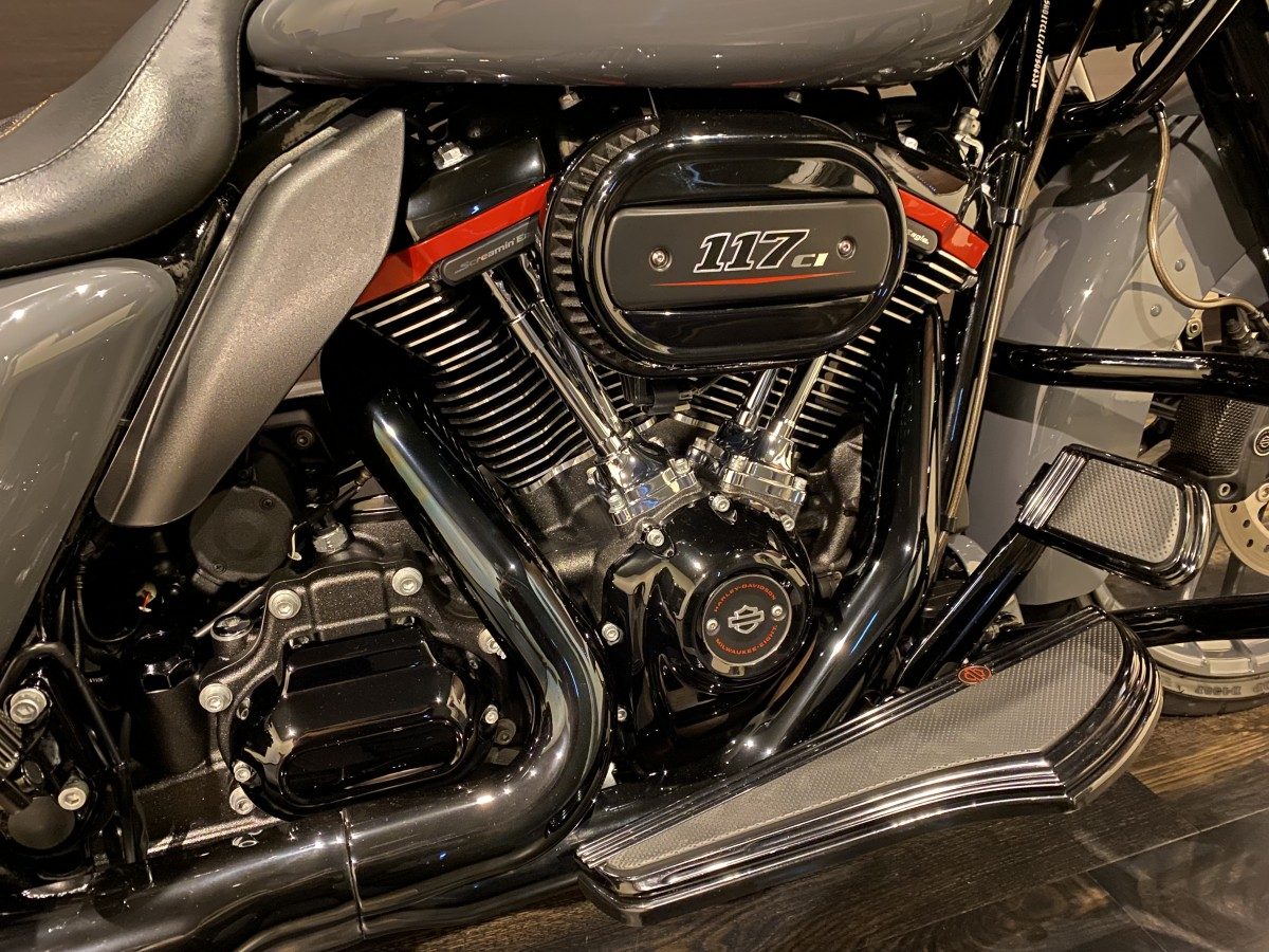 FLTRXSE CVO 1920 ロードグライド ツーリング M8 117 インジェクション イメージ4