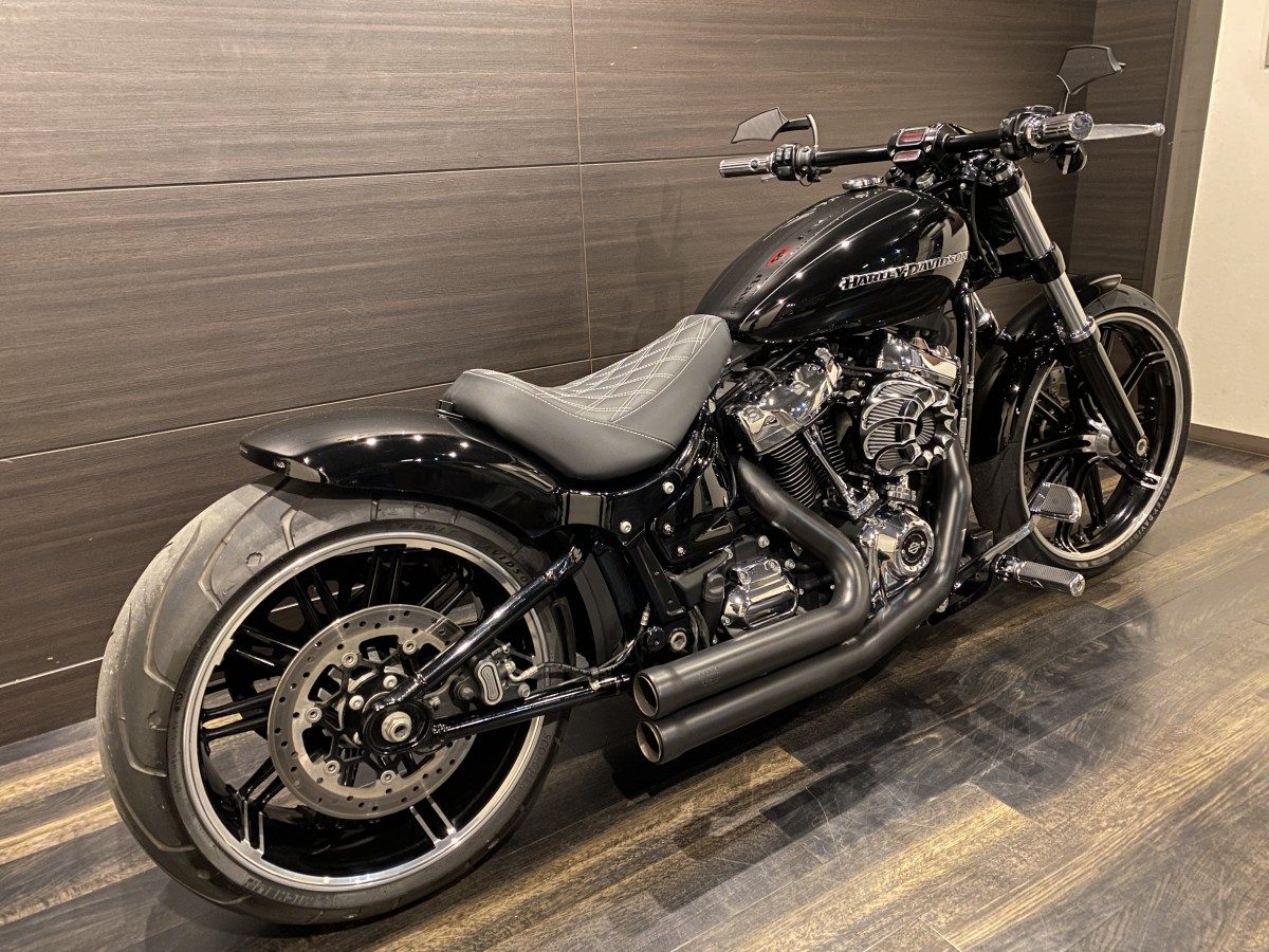 FXBRS 1870 ブレイクアウト ソフテイル M8 114 インジェクション イメージ3