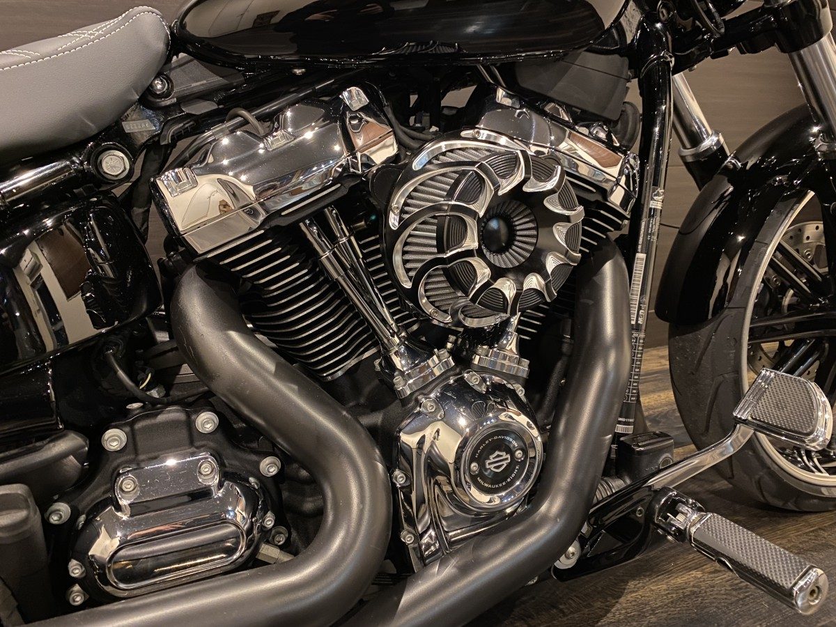 FXBRS 1870 ブレイクアウト ソフテイル M8 114 インジェクション イメージ4