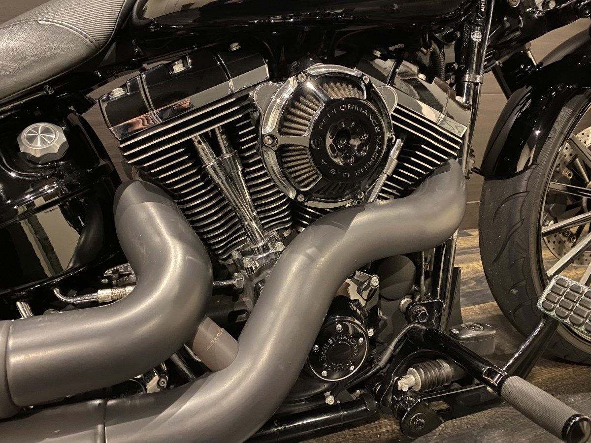 FXSB 1580 ブレイクアウト ソフテイル TC96 インジェクション イメージ4