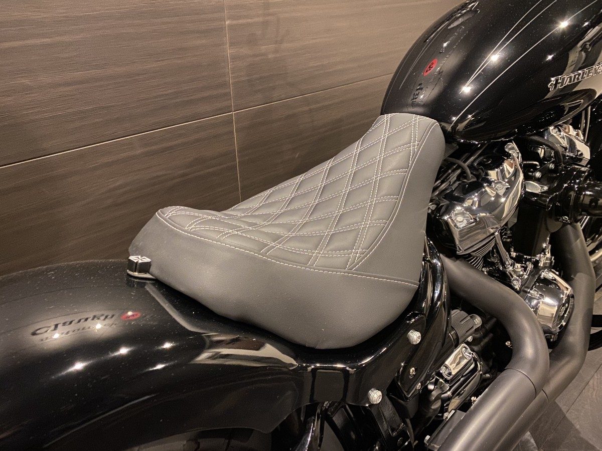 FXBRS 1870 ブレイクアウト ソフテイル M8 114 インジェクション イメージ7