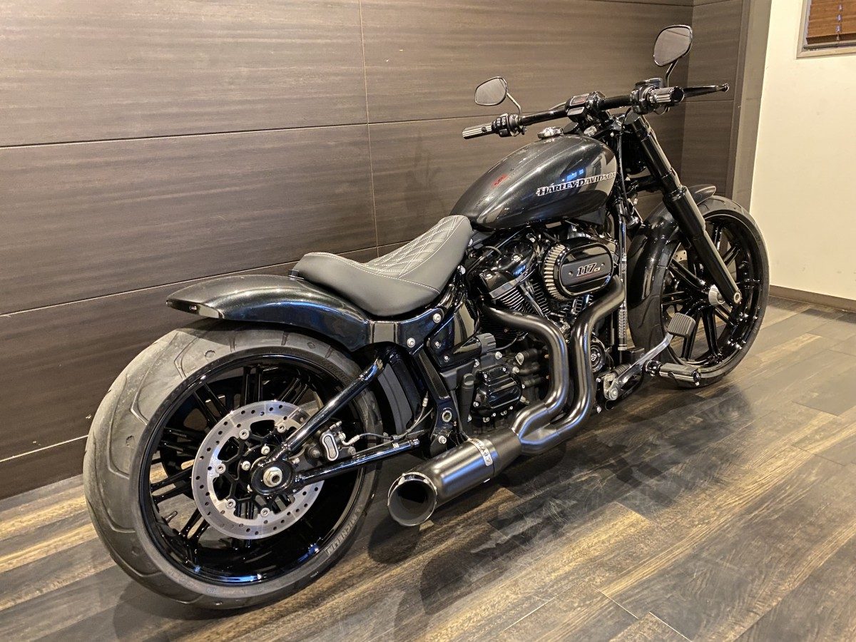 FXBR 1750 ブレイクアウト ソフテイル M8 107 インジェクション イメージ3