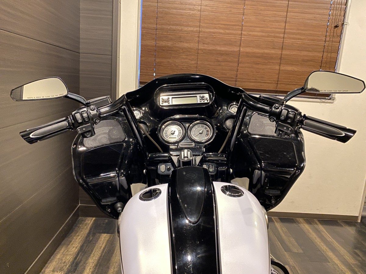 FLTRXS CVO 1800 ロードグライドスペシャル ツーリング TC110 インジェクション イメージ6