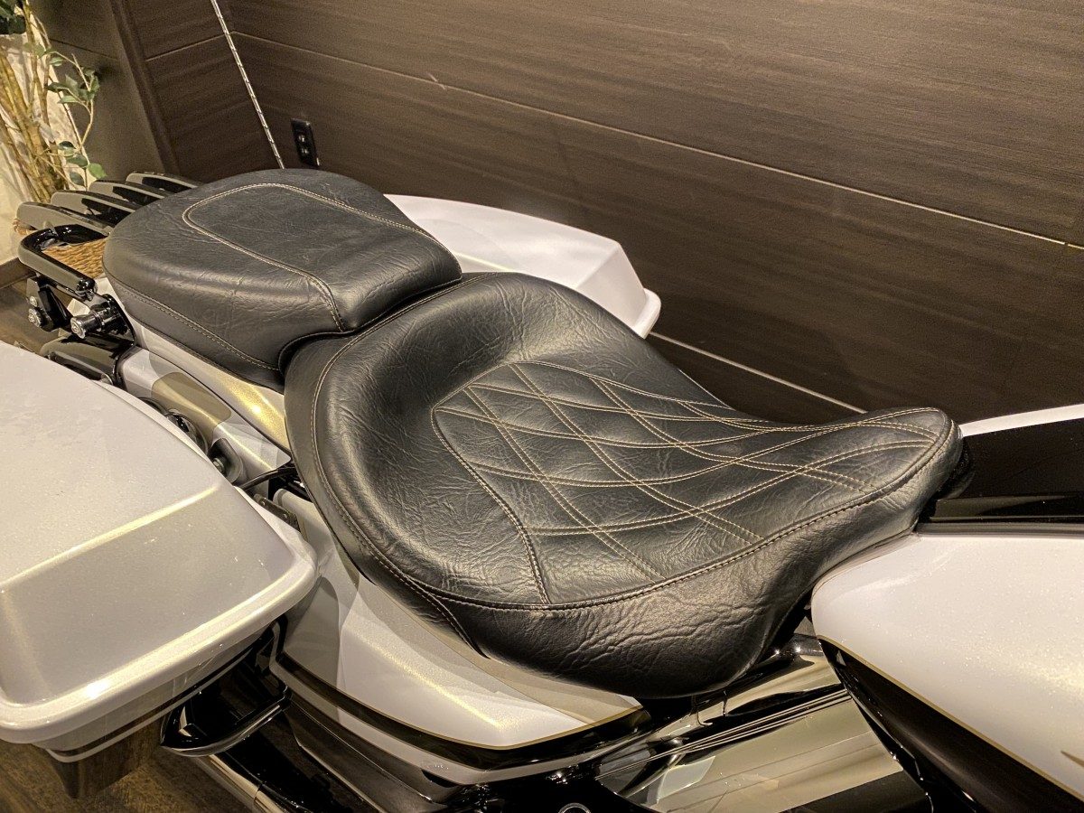 FLTRXS CVO 1800 ロードグライドスペシャル ツーリング TC110 インジェクション イメージ7