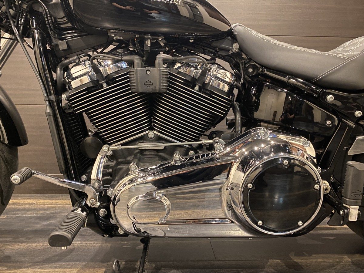 FXBR 1750 ブレイクアウト ソフテイル M8 107 インジェクション イメージ12