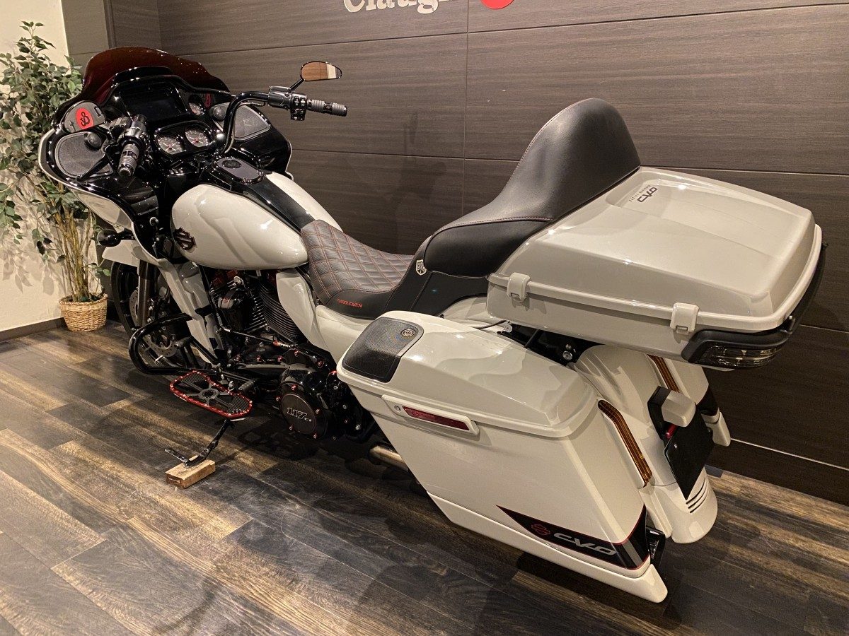 FLTRXSE CVO 1920 ロードグライド ツーリング M8 117 インジェクション イメージ11